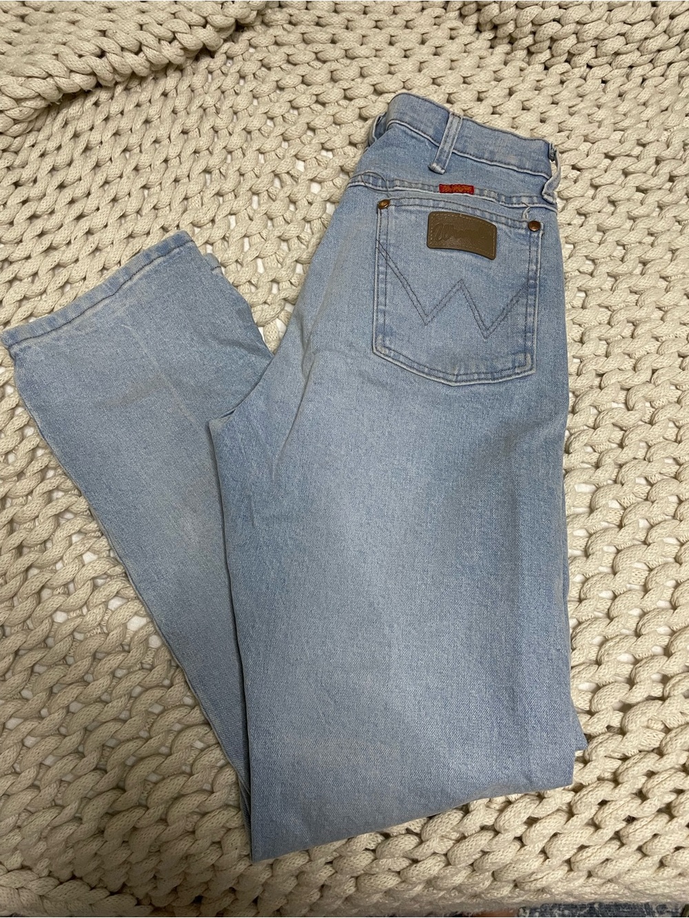 Wrangler Light Blue Women’s Straight Leg Jeans